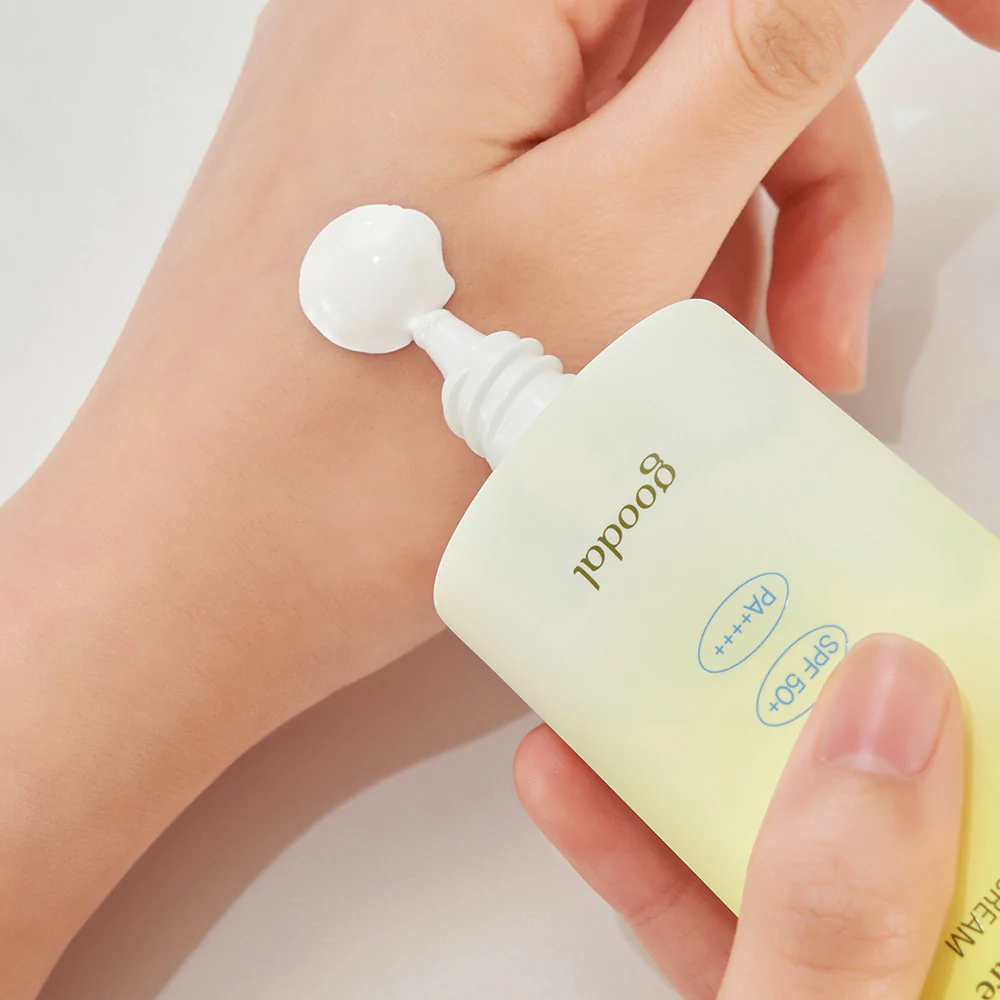 Goodal Green Tangerine Vita C Dark Spot Tone Up Cream